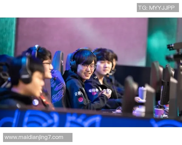 赛后复盘V5与FPX对决中的战术意识与团队配合分析