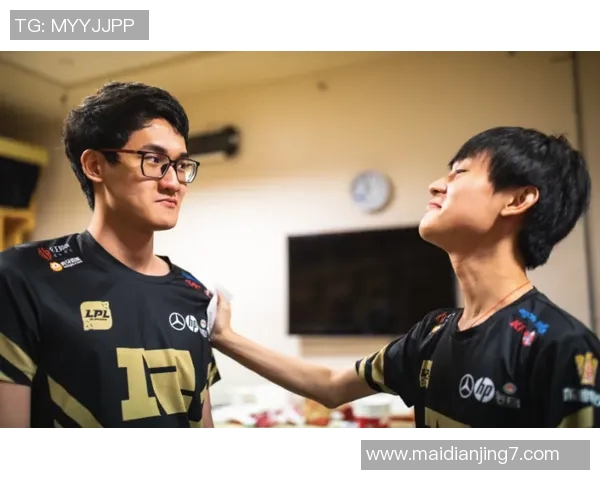 探讨S15LOL与CSGO焦点FPX团队灵活性及其战术应用分析